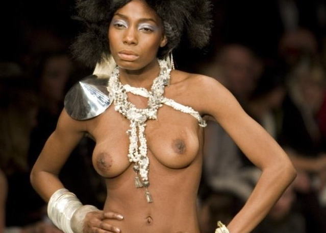 黒人 グラサン モデル ファッションショー エロ画像