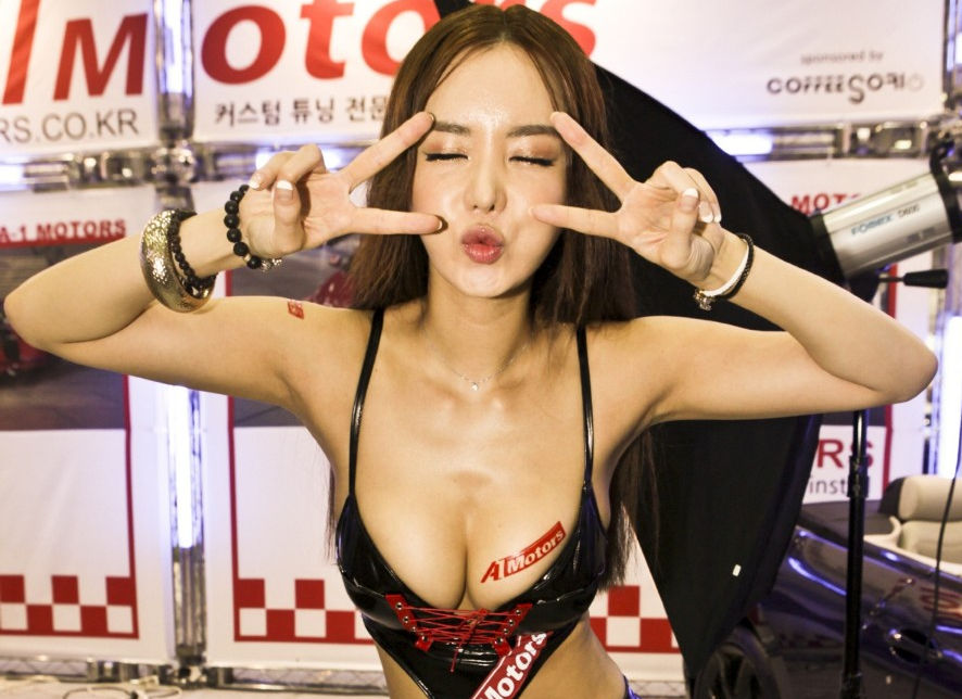 韓国のキャンギャル・RQが美女だらけなエロ画像