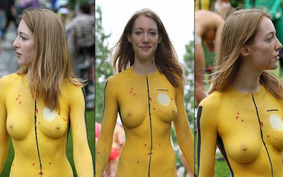 全身黄色いキル・ビルの裸ボディペイント画像 ②