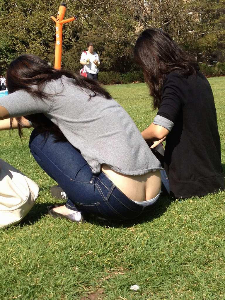 腰 パンチラ 画像