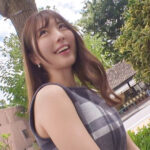 小柄なスレンダー女子が恥じらうハメ撮りAV