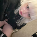 トイレ パイパン ギャル おしっこ 自撮り エロ画像