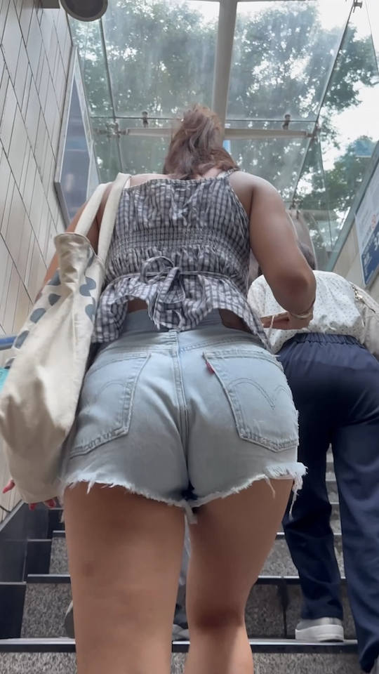 お尻 ホットパンツ エロ画像 【19】