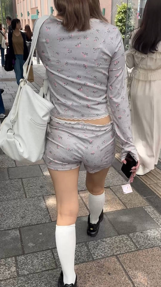 お尻 ホットパンツ エロ画像 【23】