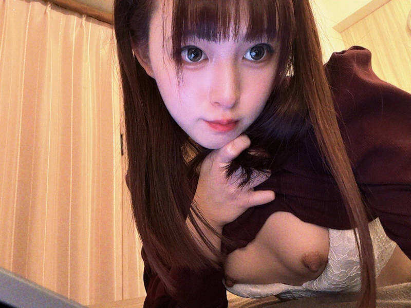 たくし上げて見せたいエ□画像