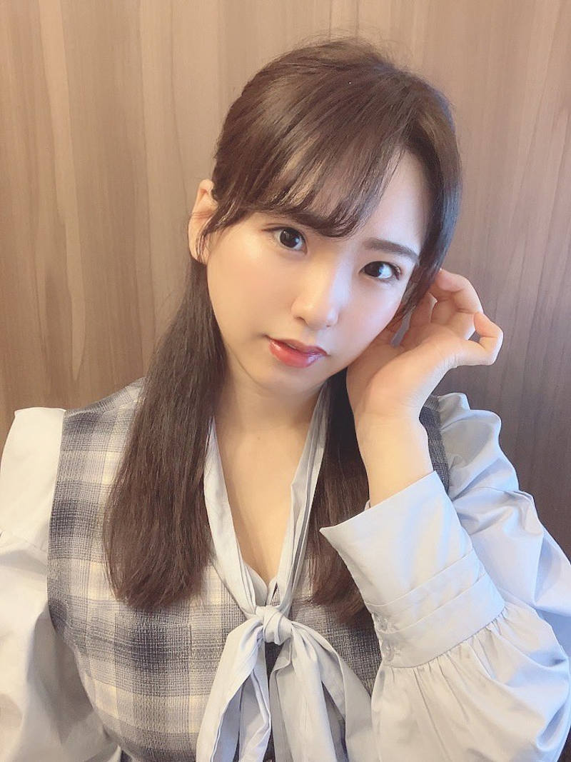 おっぱい OL エロ画像 【17】