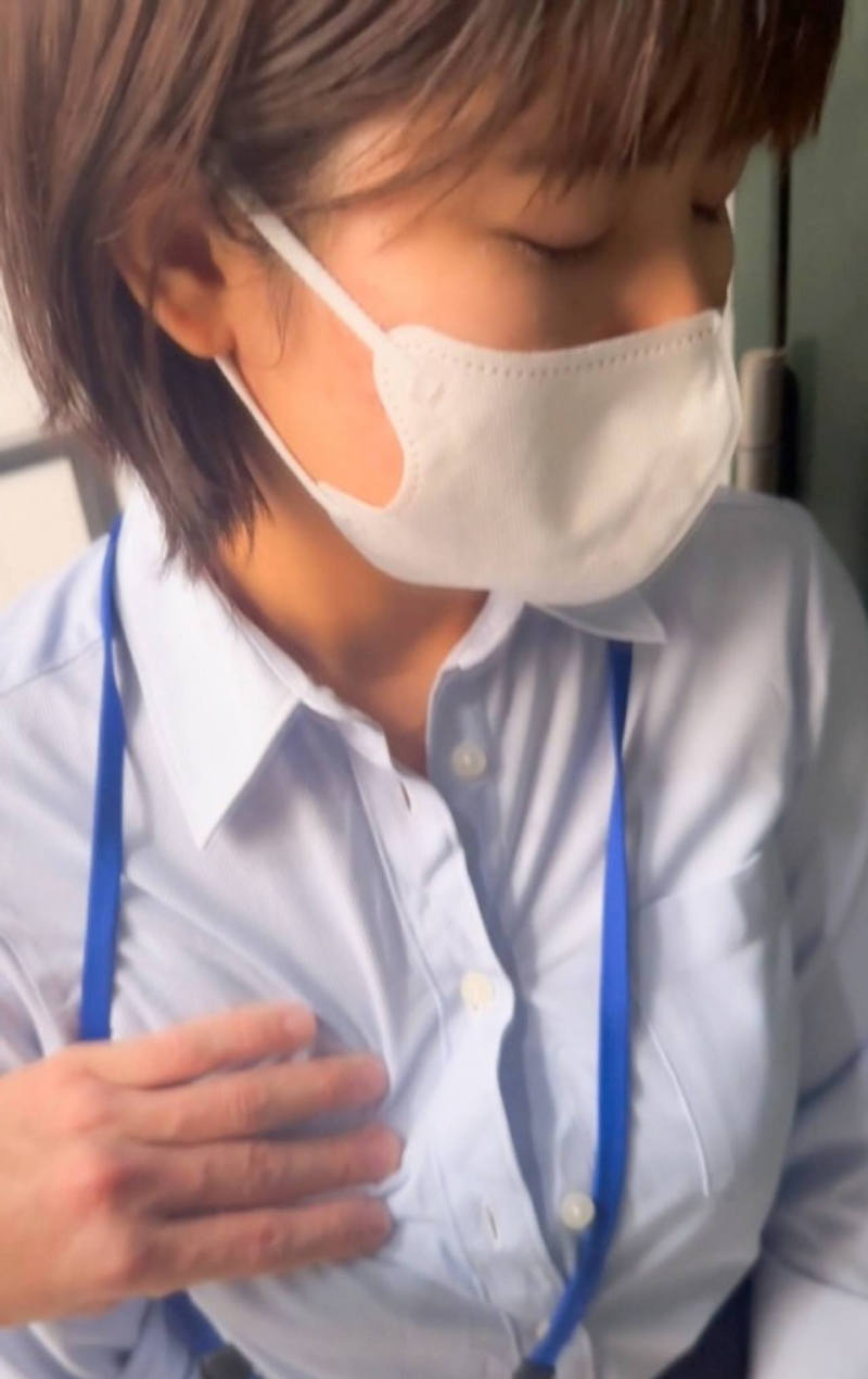 おっぱい OL エロ画像 【42】