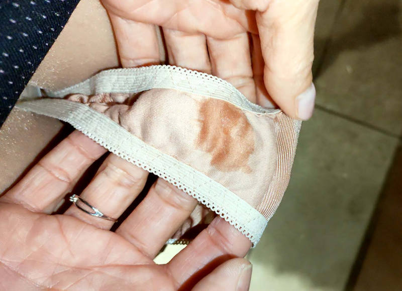 シミ パンツ エロ画像 【1】