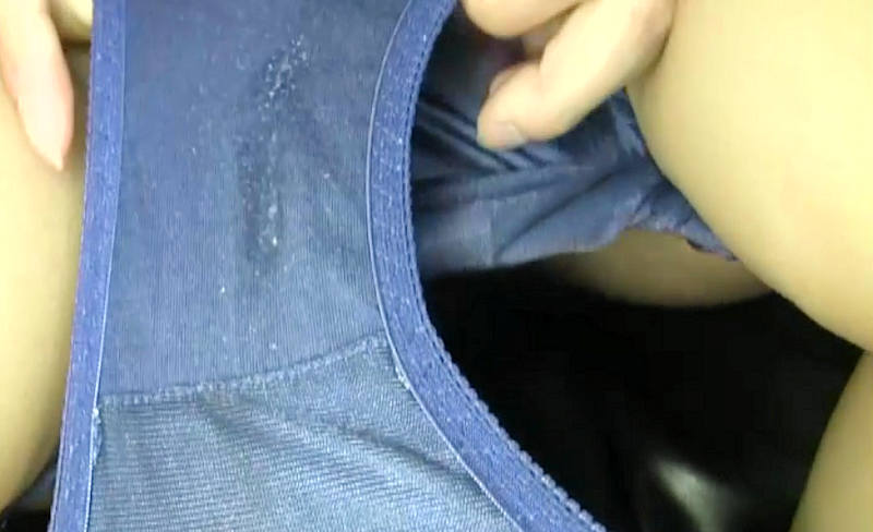 シミ パンツ エロ画像 【24】