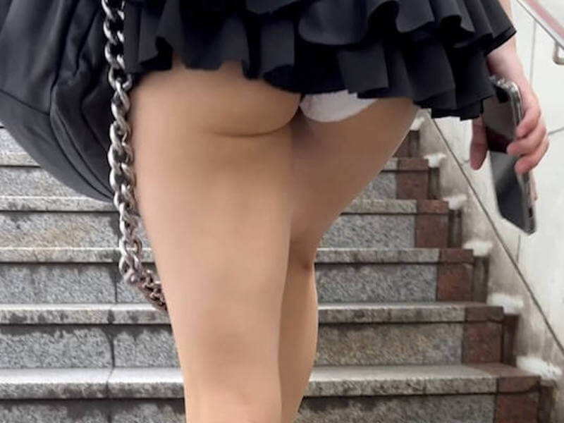 ハミ尻だらけのエロ画像