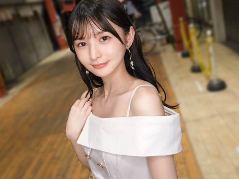 潮吹きまくり清楚系アパレル店員ナンパAV