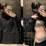 洋服の下にはこんな下着つけてるエロ画像