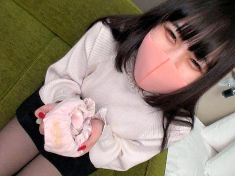 染みが凄い！OL脱ぎたてパンツエロ画像