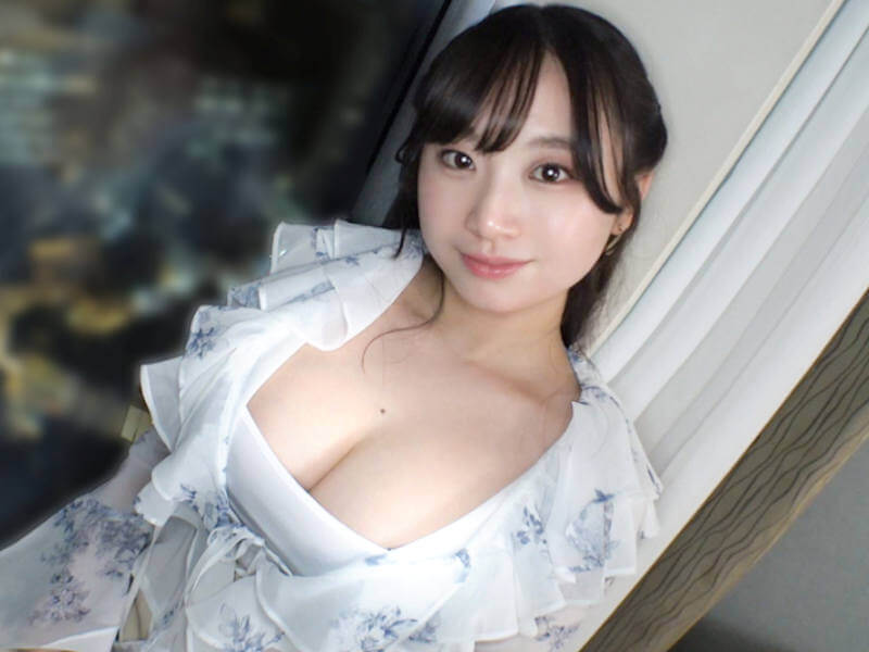 脱いだら神乳だったぽっちゃり保育士ナンパAV